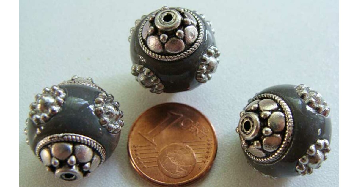 Perle Indonésienne Artisanale Ganesha 29x14 Mm - Fabrication Du Laos